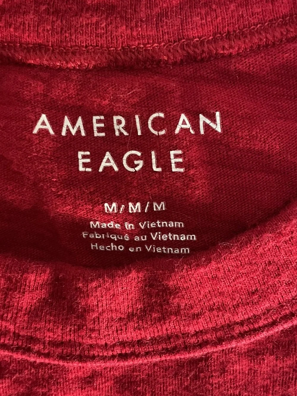 American Eagle Local Wildflowers Farmers Market Graphic T-Shirt Red Medium